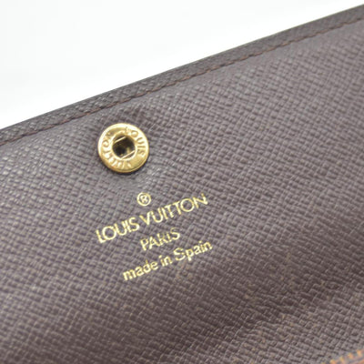 $775 Louis Vuitton Damier Ebene Sarah Wallet CONSIGNMENT CA0942
