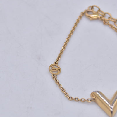 $390 LOUIS VUITTON Gold Essential V Chain Bracelet CONSIGNMENT 10021647