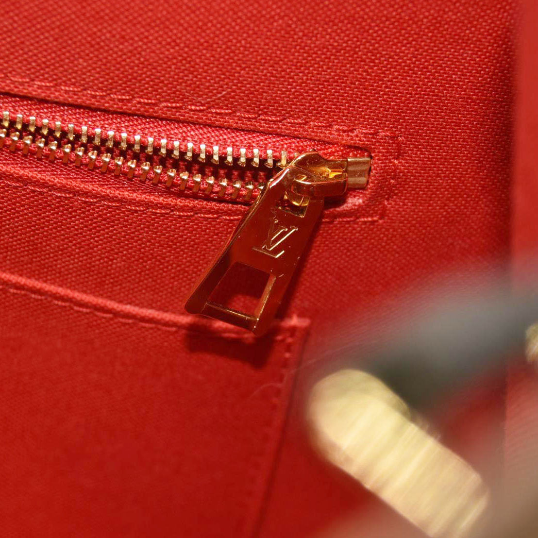 Louis Vuitton  Reverse Monogram Giant Onthego MM