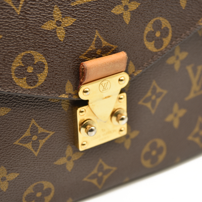 Louis Vuitton  Monogram Pochette Metis DR3106