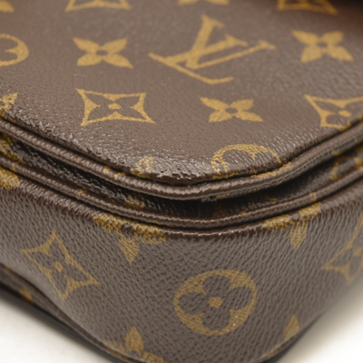Louis Vuitton  Monogram Pochette Metis DR3106