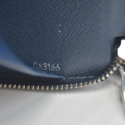 Louis Vuitton  Signature Logo Taiga Leather Zippy Organizer Wallet