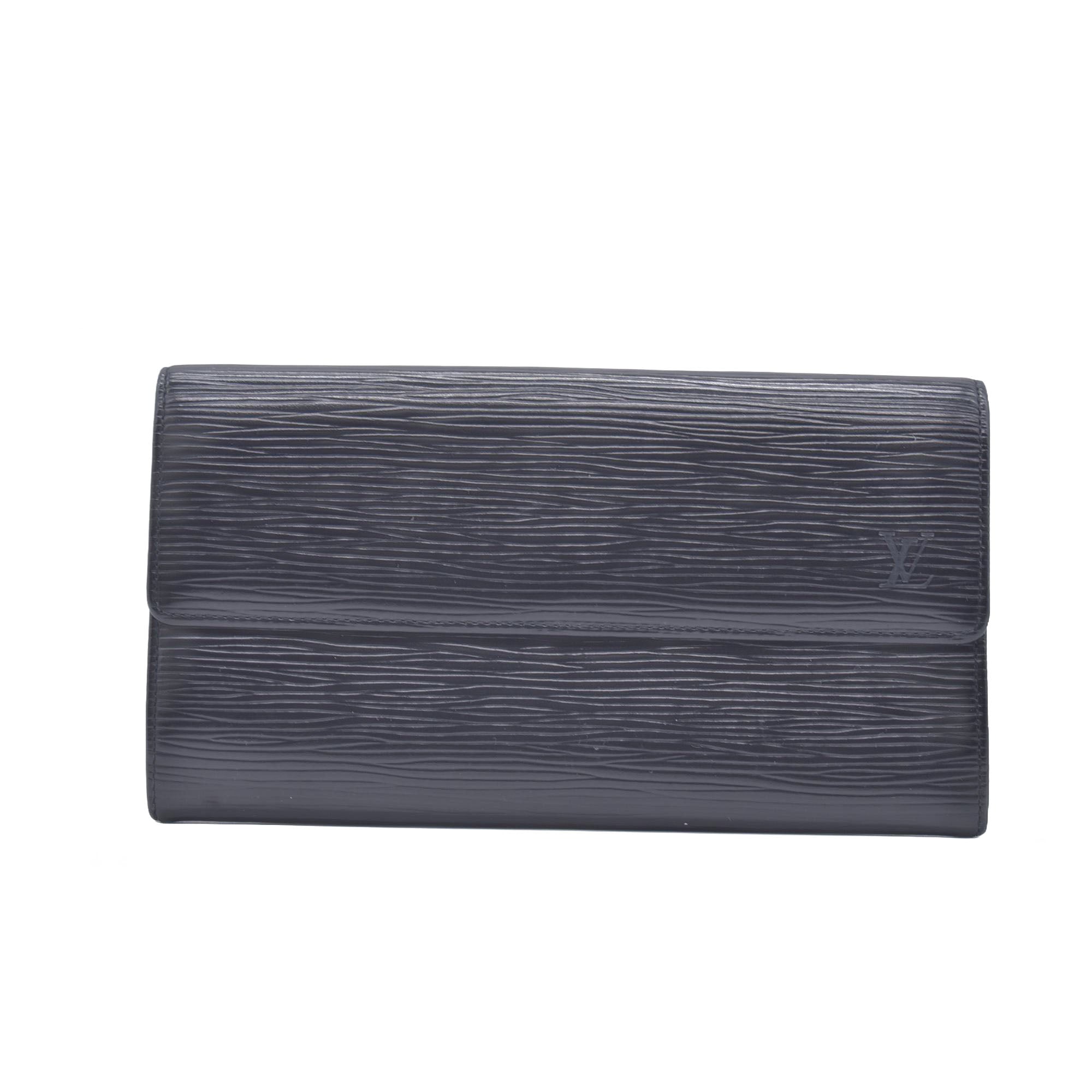 $725 1996 Louis Vuitton  Epi Leather Continental Wallet CA0956 CONSIGNMENT