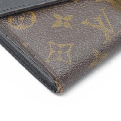 $1140 Louis Vuitton  Monogram Pallas Wallet Black