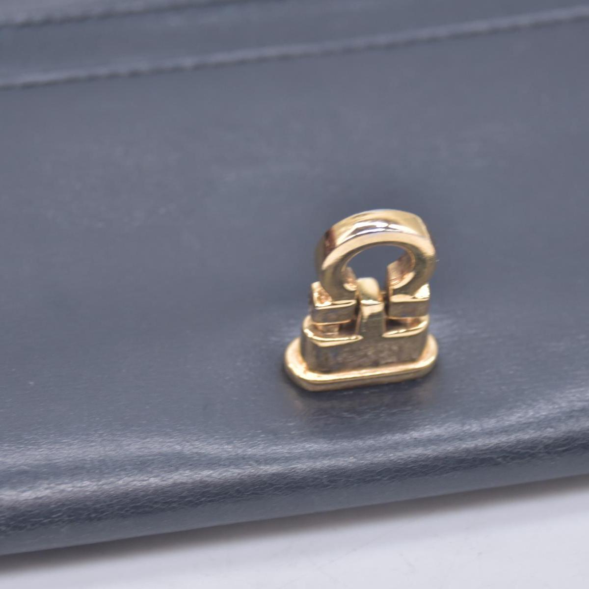 $795 Salvatore Ferragamo Gancini Continental Wallet Black CONSIGNMENT