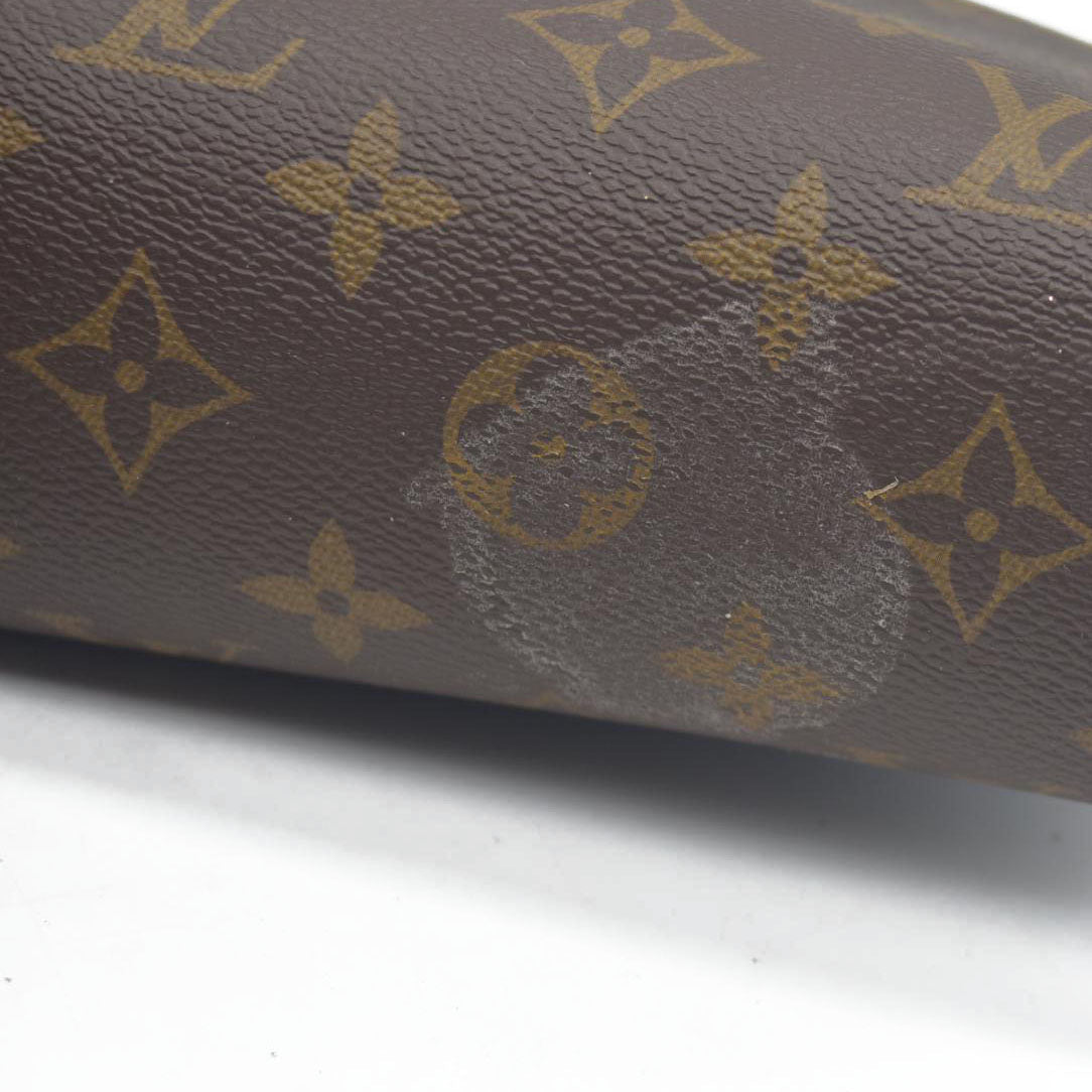 $715 LOUIS VUITTON Monogram Pochette Cosmetic MM Cosmetic Pouch