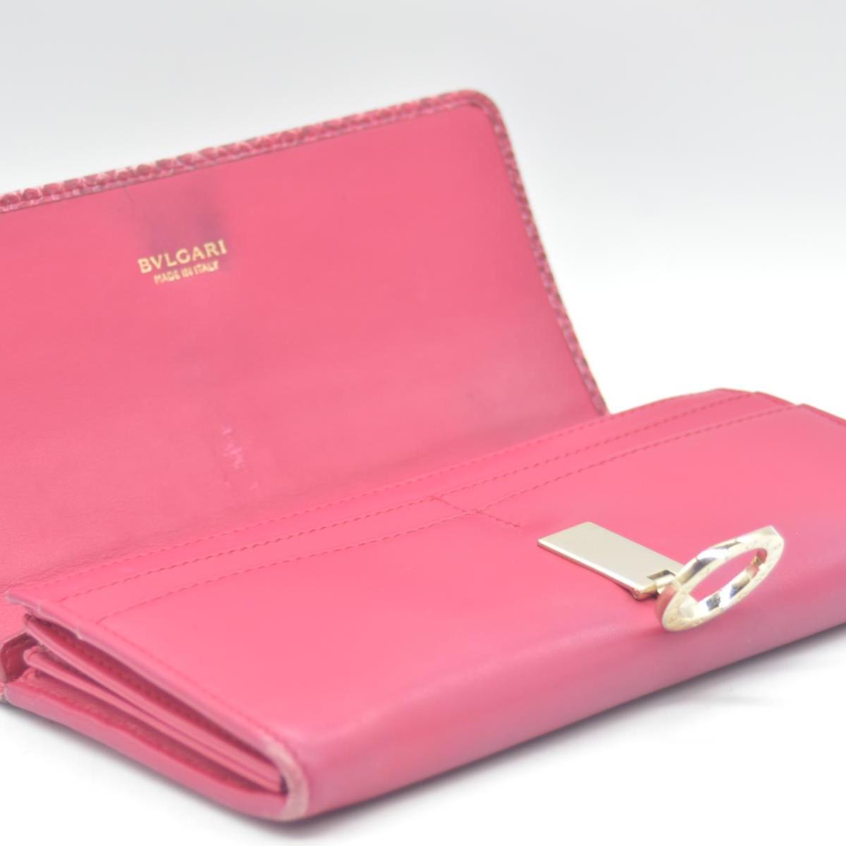 $790 BVLGARI Leather Bifold Long Wallet Pink Croc CONSIGNMENT