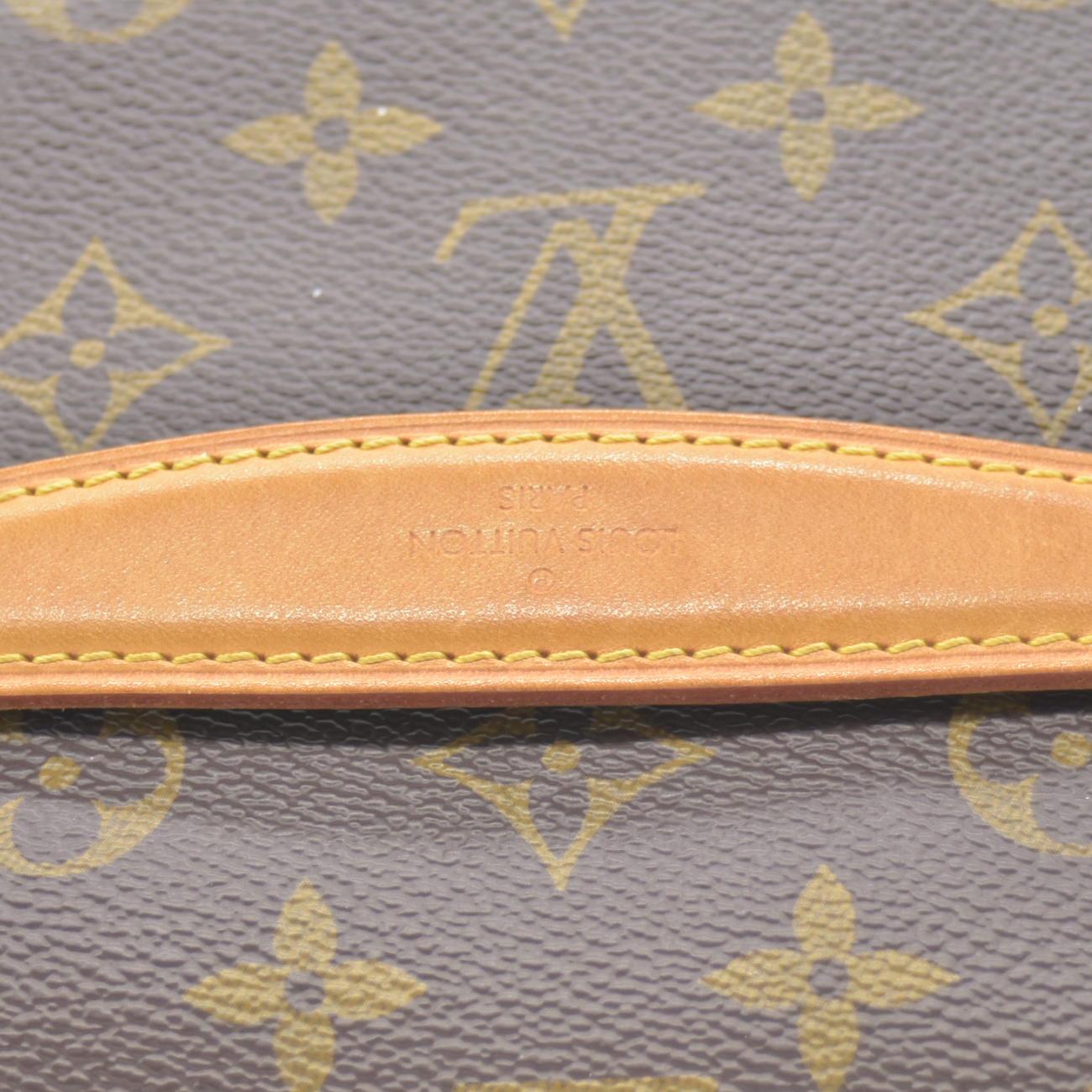 $2450 Louis Vuitton Monogram Bumbag RFID