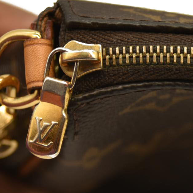 Louis Vuitton  Monogram Eva Clutch