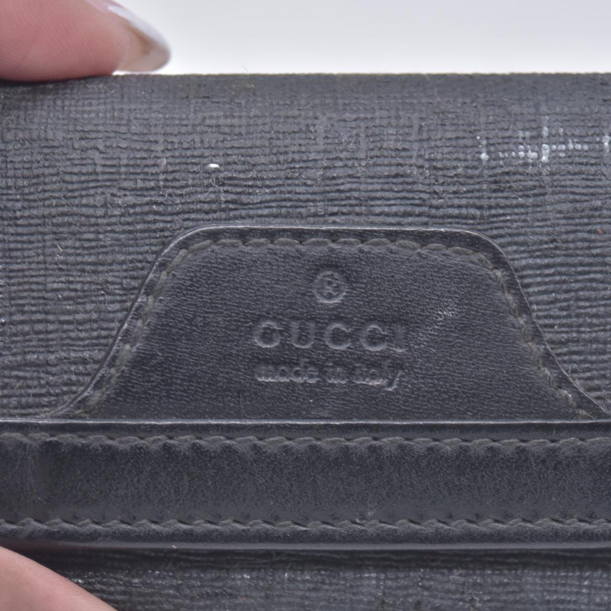$360 Gucci  GG Supreme 6 Key Holder CONSIGNMENT 10020914