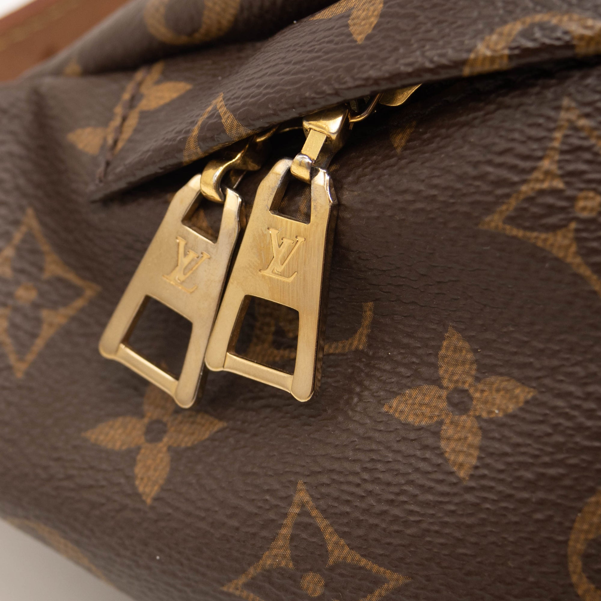 Louis Vuitton Bumbag Brown Monogram Canvas Messenger Bag Fanny Pack