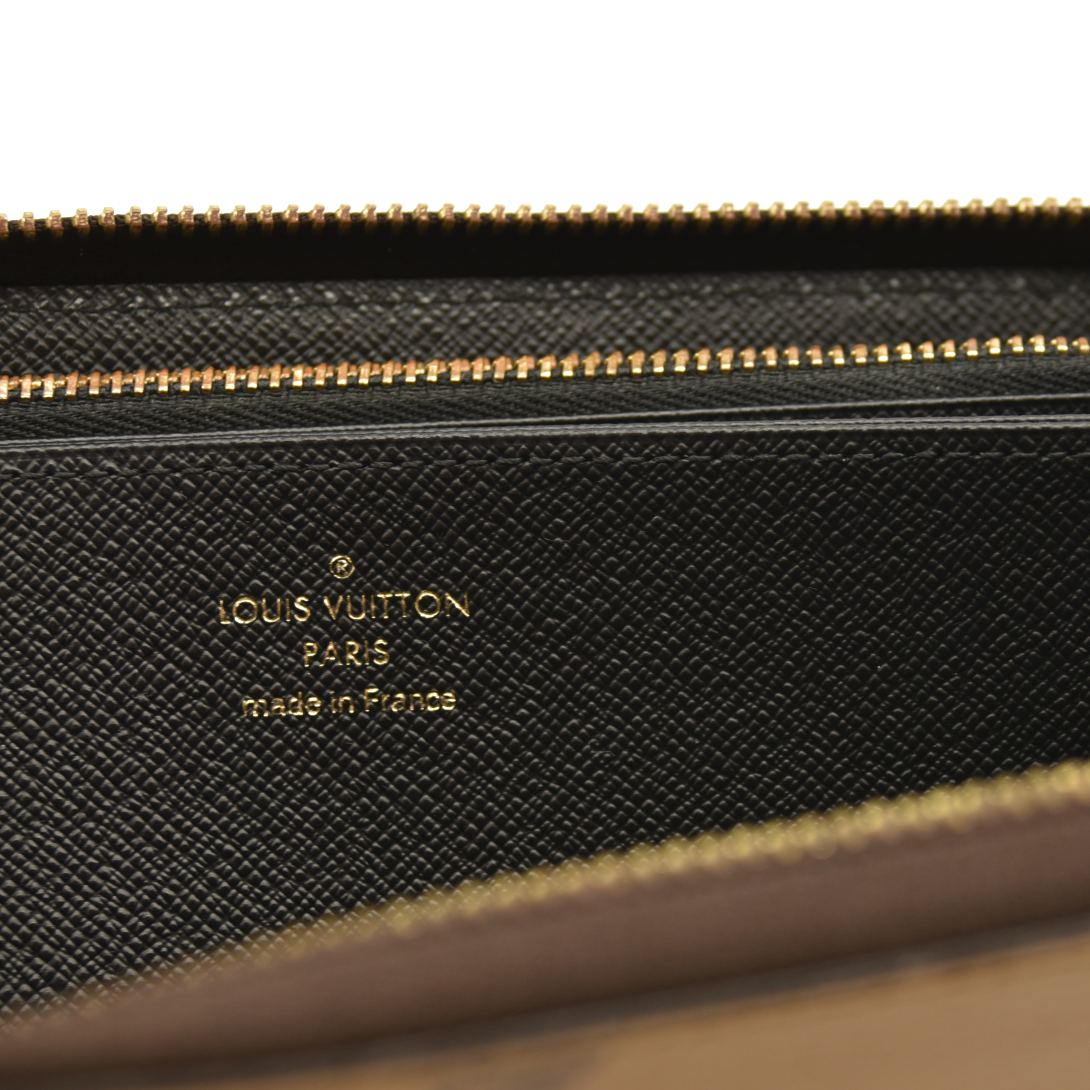Louis Vuitton  Reverse Monogram Giant Zippy Wallet LU4270