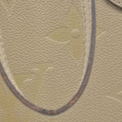 $2710 Louis Vuitton  Empreinte Monogram Giant Neverfull MM Tourterelle Tote