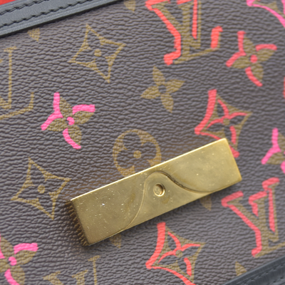 $3550 Louis Vuitton Dauphine Shoulder Bag Limited Edition Fall in Love Monogram Canvas Mini