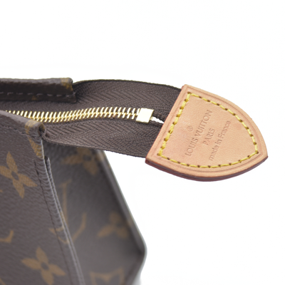 $700 Louis Vuitton  Monogram Toiletry Pouch 15 Fuchsia RFID