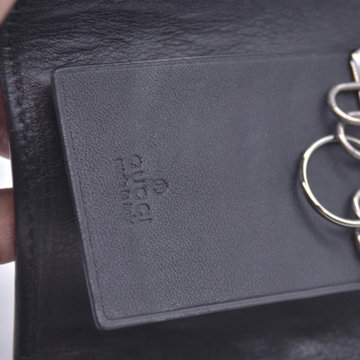 $295 Gucci GG Supreme Key Case CONSIGNMENT