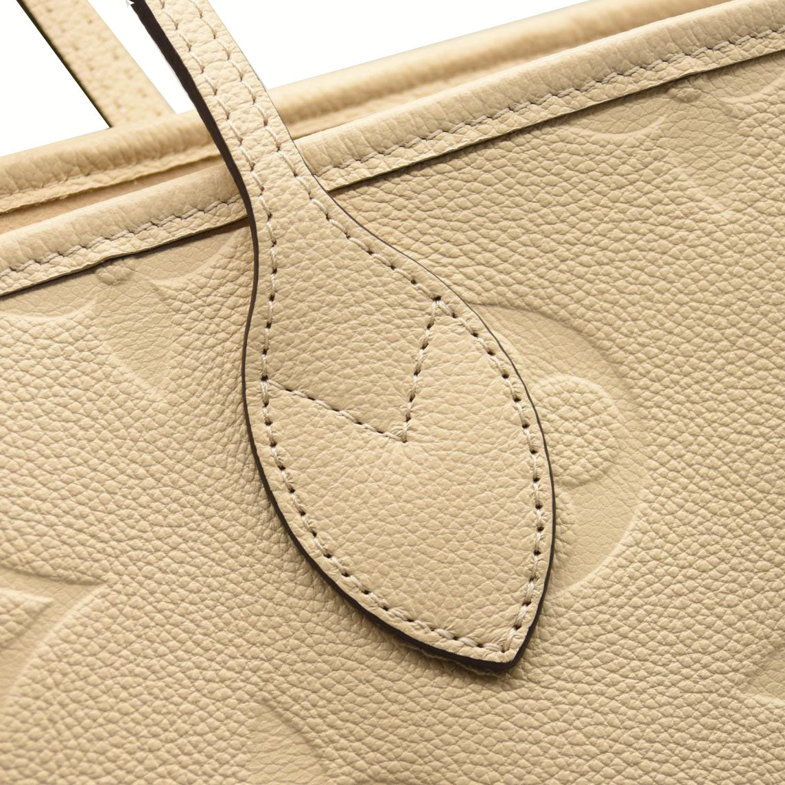 LOUIS VUITTON Empreinte Monogram Giant Neverfull MM Cream