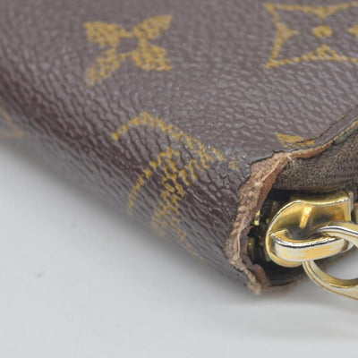 $915 Louis Vuitton Monogram Zippy Wallet CONSIGNMENT