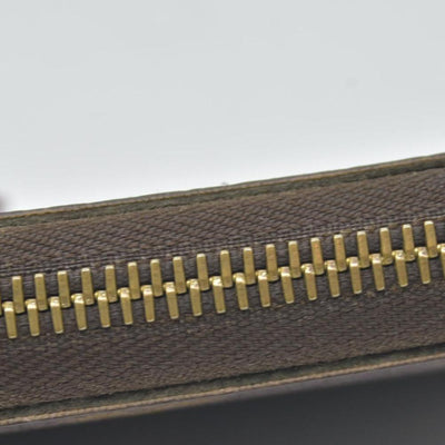 $915 Louis Vuitton Monogram Zippy Wallet CONSIGNMENT