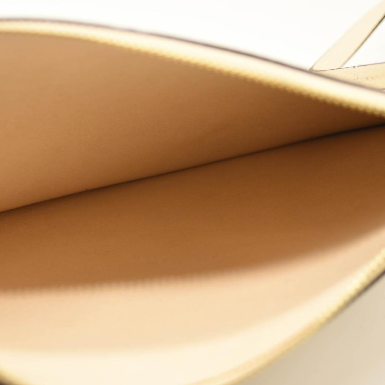 LOUIS VUITTON Empreinte Monogram Giant Neverfull MM Cream