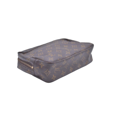 $600 Louis Vuitton Monogram Trousse Toilette 23 882TH CONSIGNMENT