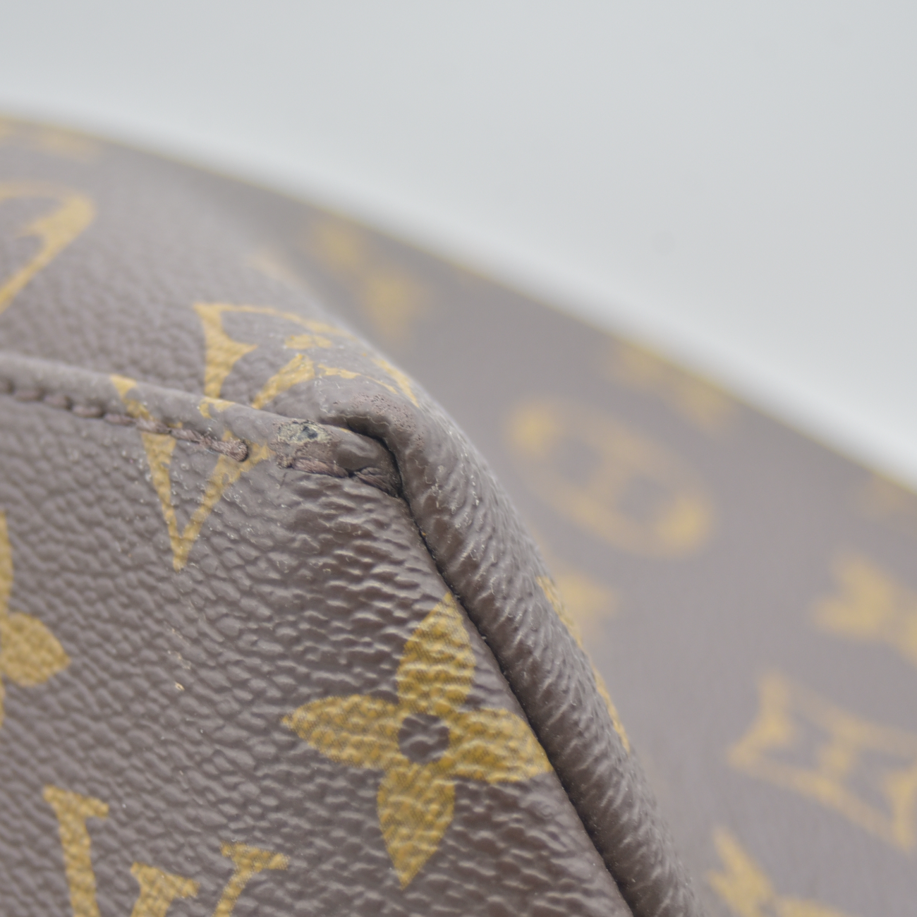 $3200 Louis Vuitton Monogram Grand Palais RFID