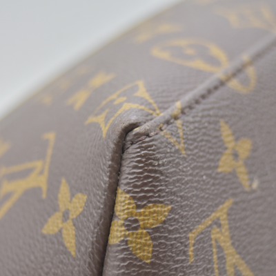 $3200 Louis Vuitton Monogram Grand Palais RFID