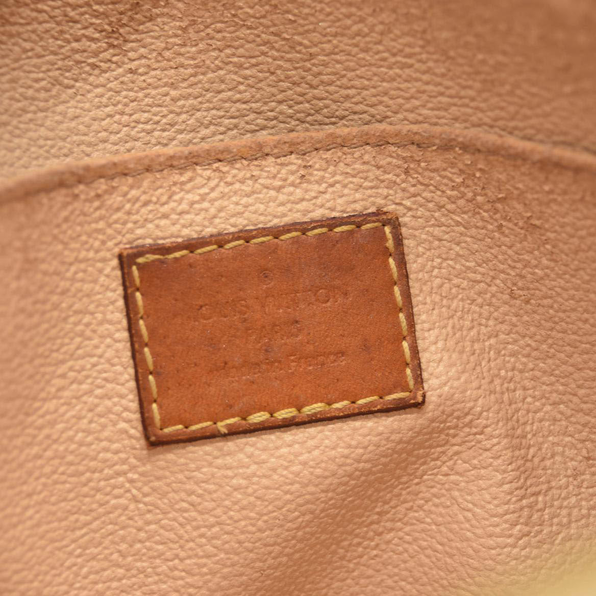 LOUIS VUITTON Damier Azur Cosmetic Pouch GM