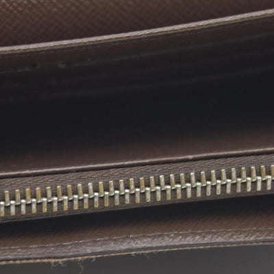 $725 Louis Vuitton Damier Ebene Sarah Wallet CONSIGNMENT CA4008