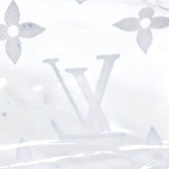 $1320 Louis Vuitton Medium Toilet Pouch 15 Translucent