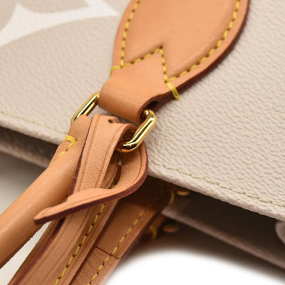 Louis Vuitton  Monogram Giant By The Pool Onthego GM Brume