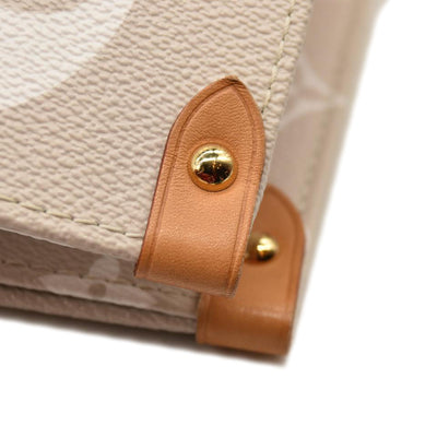 Louis Vuitton  Monogram Giant By The Pool Onthego GM Brume