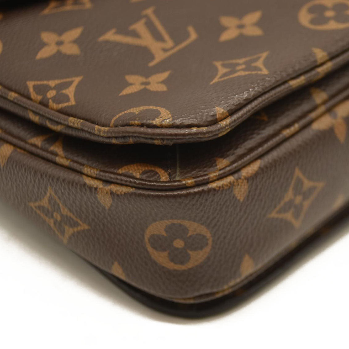Louis Vuitton  Monogram Pochette Metis