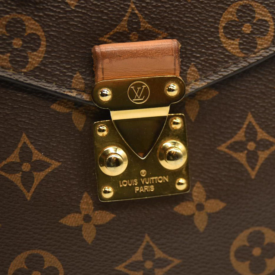 Louis Vuitton  Monogram Pochette Metis