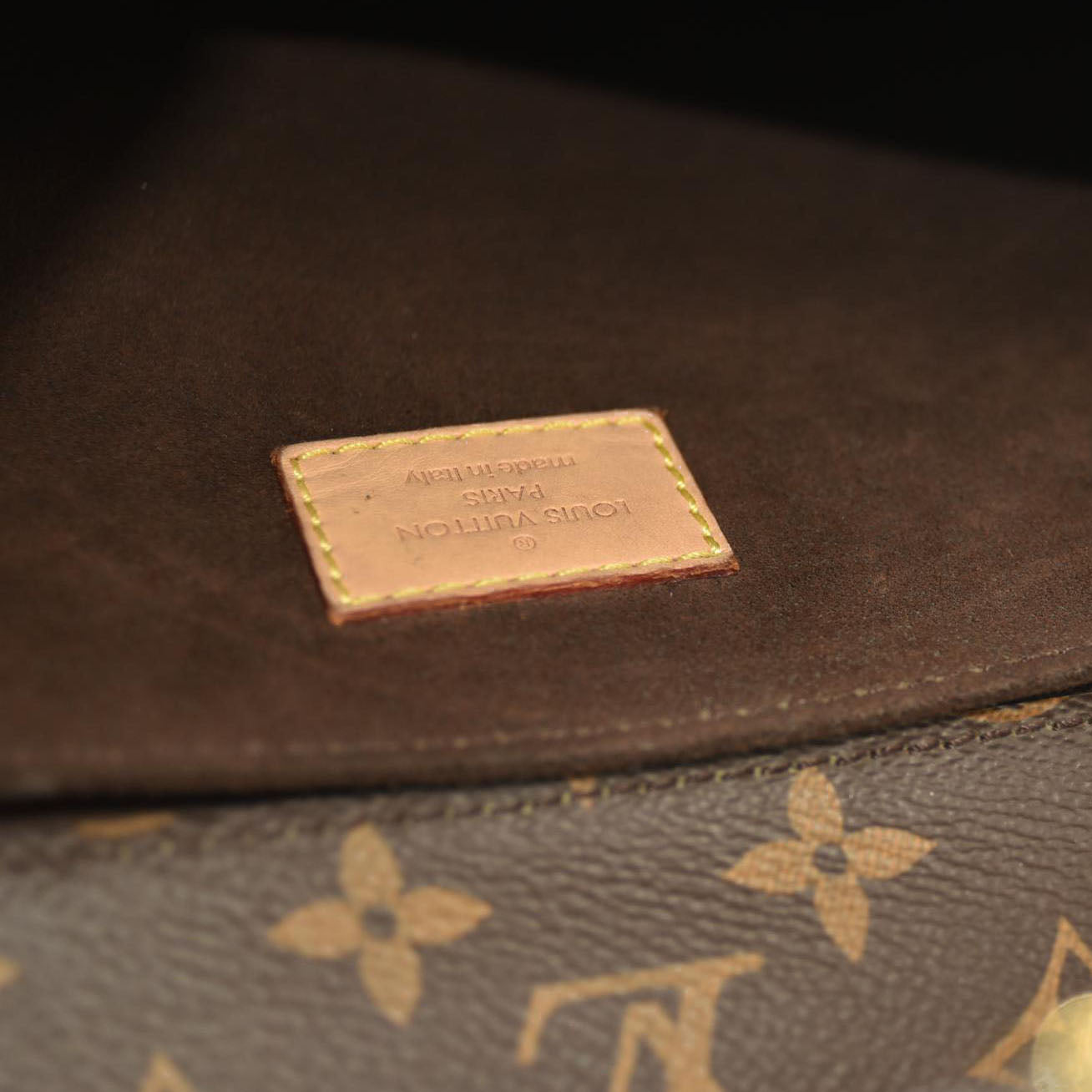 Louis Vuitton  Monogram Pochette Metis