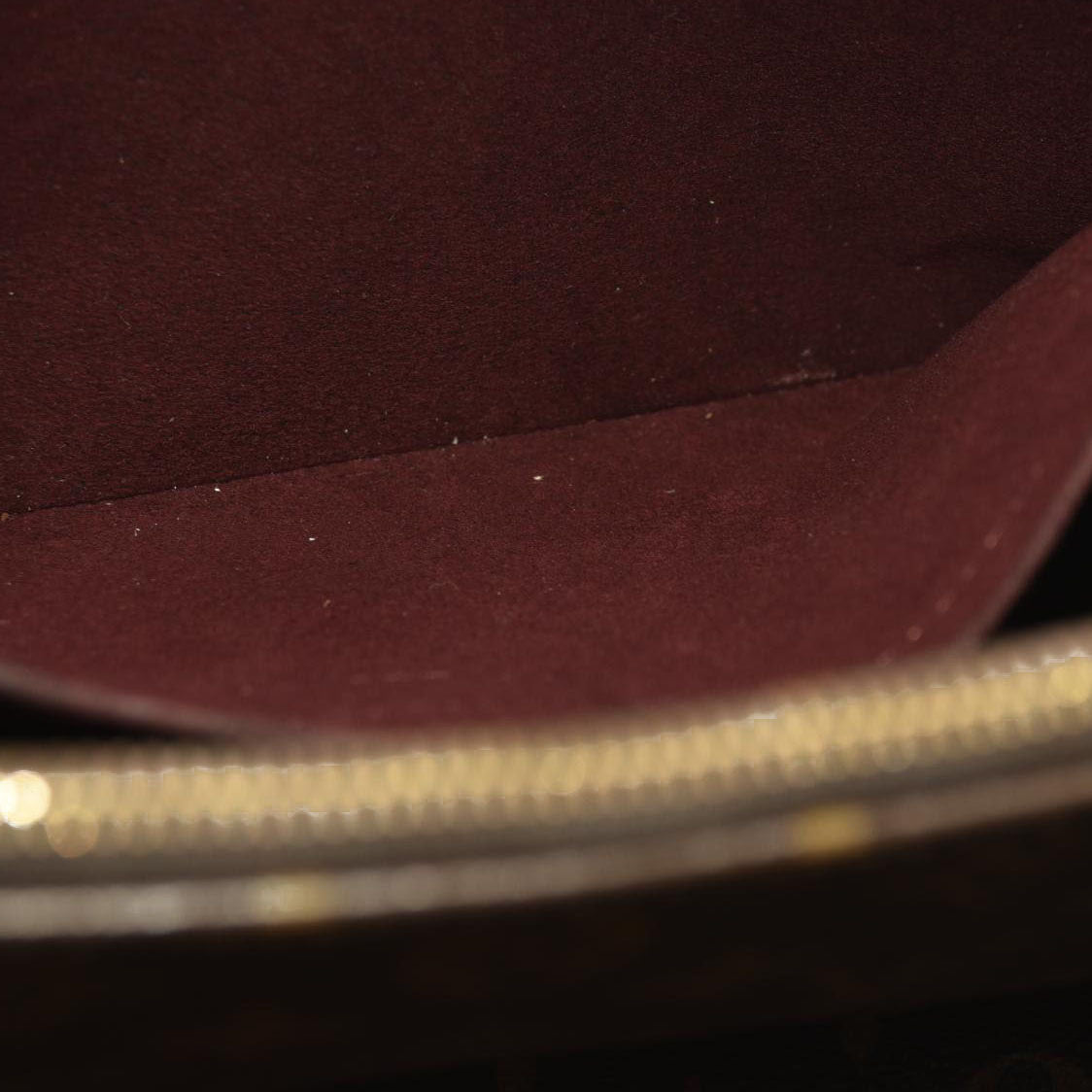 LOUIS VUITTON  Monogram Montaigne GM TR0145