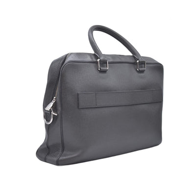 $2340 Louis Vuitton  Taiga Leather Porte-Documents CONSIGNMENT