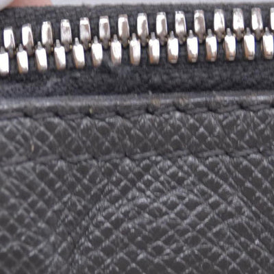 $2340 Louis Vuitton  Taiga Leather Porte-Documents CONSIGNMENT