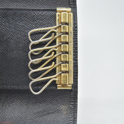 $445 Louis Vuitton Epi 6 Key Multicles Key Holder Black CA0043