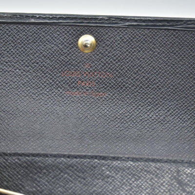 $445 Louis Vuitton Epi 6 Key Multicles Key Holder Black CA0043