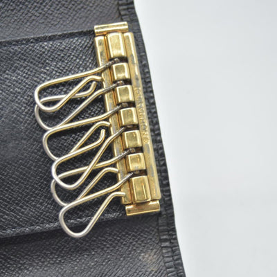 $445 Louis Vuitton Epi 6 Key Multicles Key Holder Black CA0043