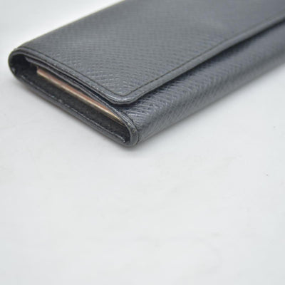 $295 LOUIS VUITTON Taiga 4 Key Multicles Key Holder Black CONSIGNMENT