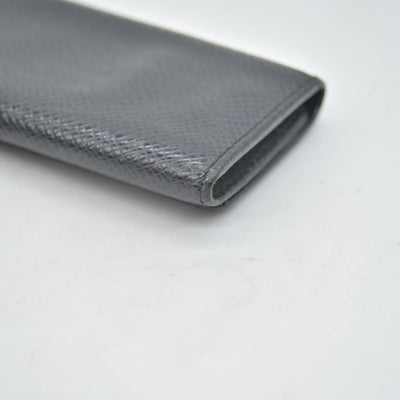 $295 LOUIS VUITTON Taiga 4 Key Multicles Key Holder Black CONSIGNMENT