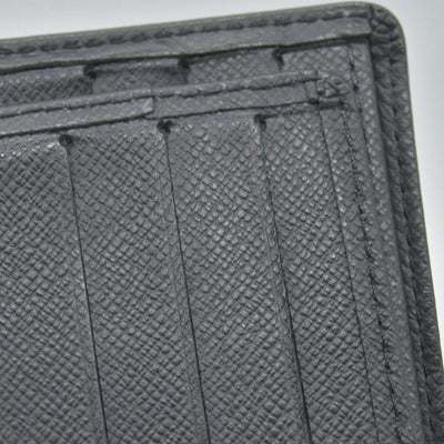 $495 Louis Vuitton Taiga Mens Billfold Wallet with 3 Flaps