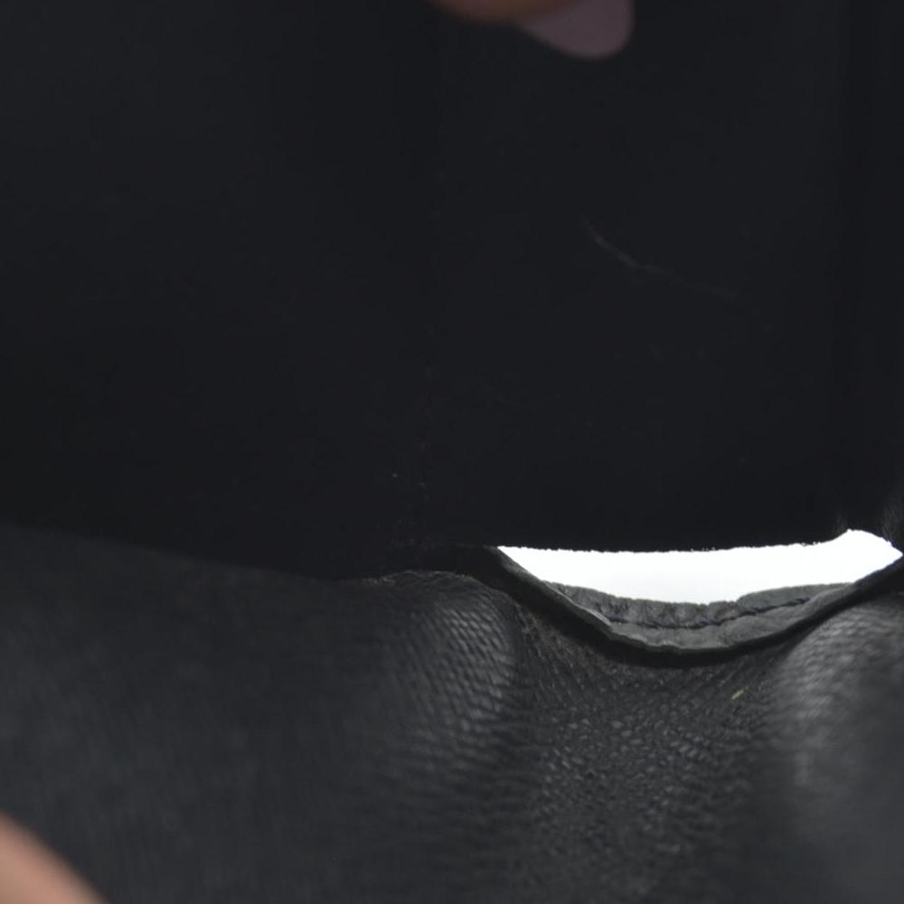 $495 Louis Vuitton Taiga Mens Billfold Wallet with 3 Flaps