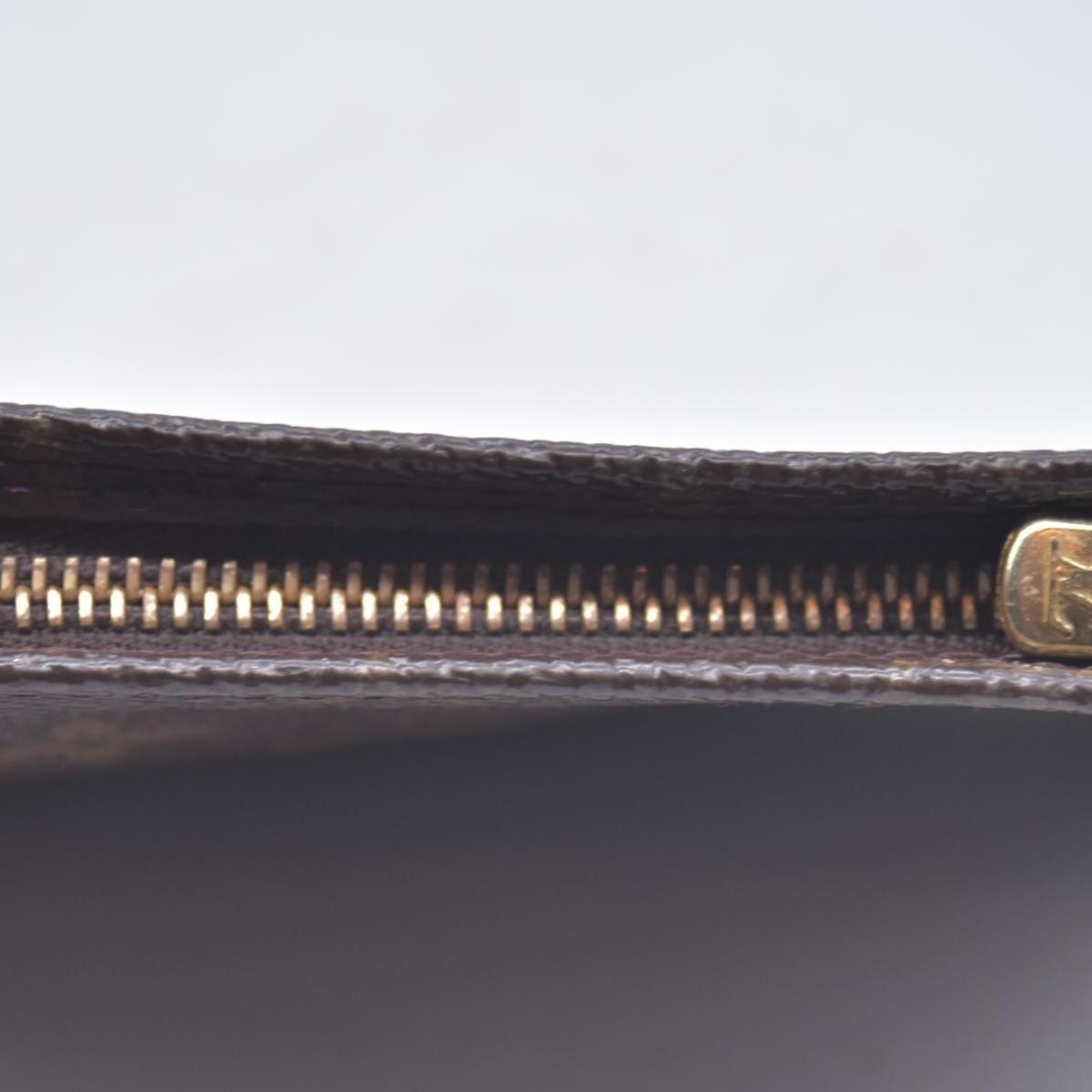 $490 2000 Louis Vuitton Monogram Bucket 23 Pouch VI0070