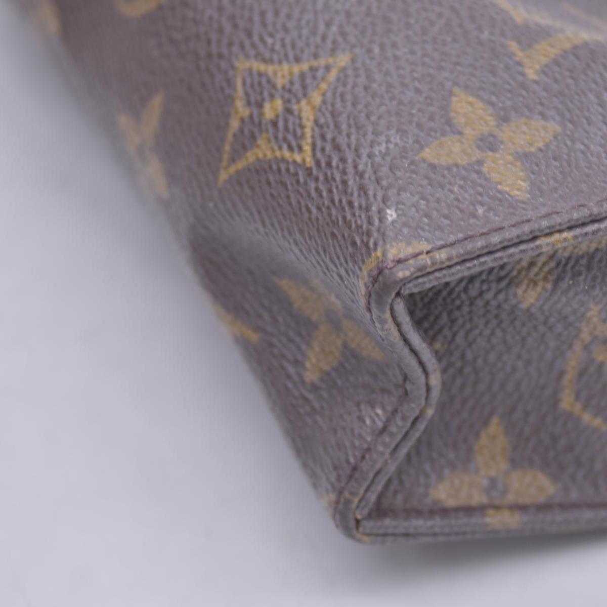 $595 1991 Louis Vuitton Monogram Toiletry Pouch 15 TH1901