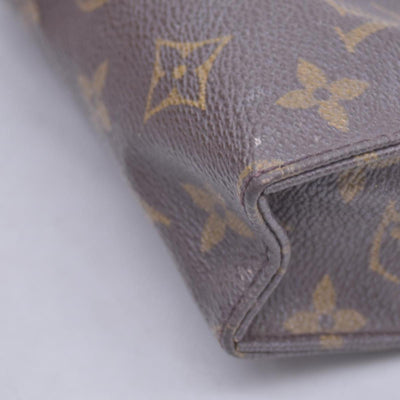 $595 1991 Louis Vuitton Monogram Toiletry Pouch 15 TH1901