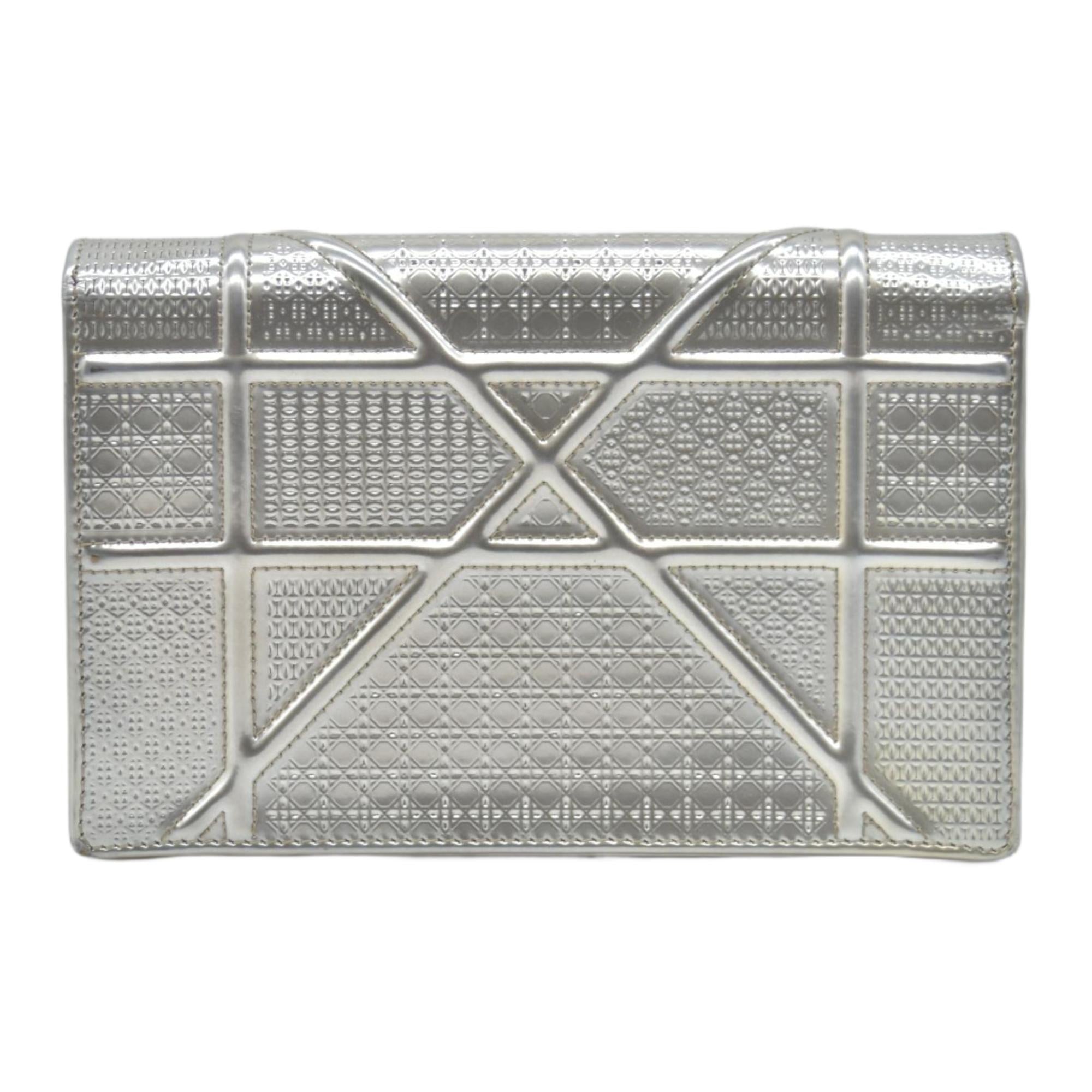 $2700 Christian Dior Cannage Diorama Metallic Silver