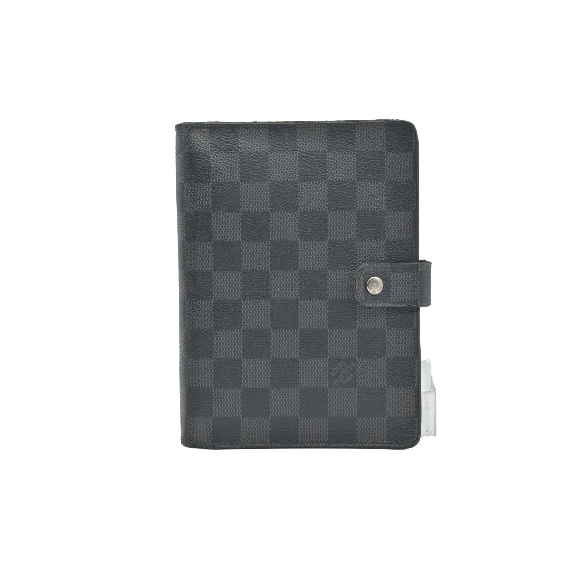 $755 Louis Vuitton Damier Graphite Medium Ring Agenda Cover